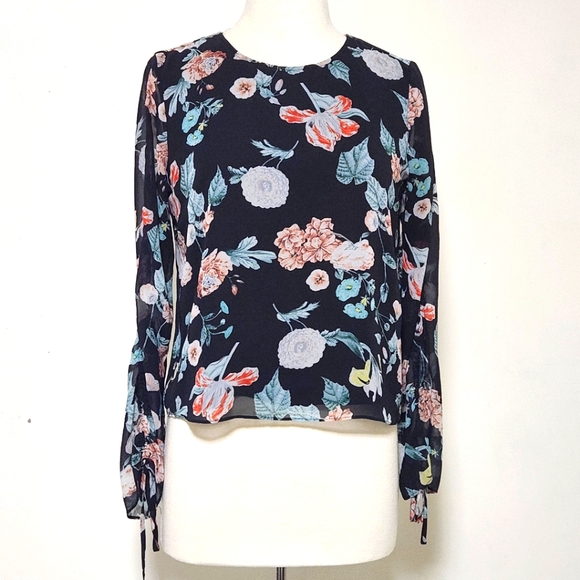 Vince Camuto Tops - Vince Camuto Black Floral Blouse Size Medium